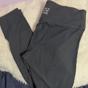 VS Pink leggings (gray -small)